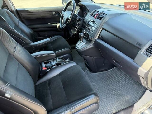 Черный Хонда СРВ, объемом двигателя 2 л и пробегом 225 тыс. км за 13400 $, фото 62 на Automoto.ua