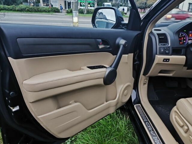 Чорний Хонда СРВ, об'ємом двигуна 2.2 л та пробігом 176 тис. км за 7500 $, фото 19 на Automoto.ua