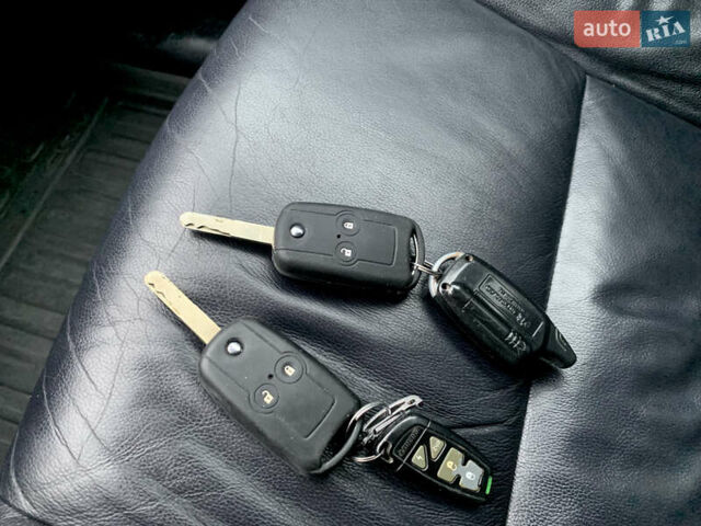 Черный Хонда СРВ, объемом двигателя 2.4 л и пробегом 202 тыс. км за 13700 $, фото 65 на Automoto.ua