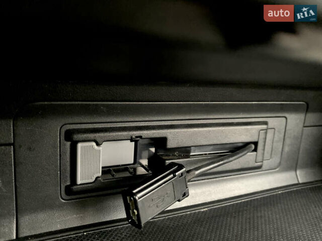 Черный Хонда СРВ, объемом двигателя 2.4 л и пробегом 202 тыс. км за 13700 $, фото 61 на Automoto.ua