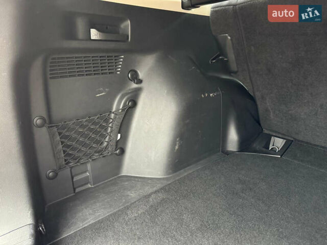 Черный Хонда СРВ, объемом двигателя 2.2 л и пробегом 182 тыс. км за 17200 $, фото 27 на Automoto.ua