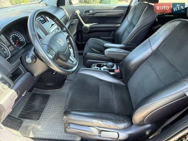 Черный Хонда СРВ, объемом двигателя 2 л и пробегом 225 тыс. км за 13400 $, фото 48 на Automoto.ua
