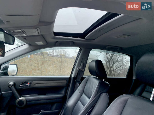 Черный Хонда СРВ, объемом двигателя 2.4 л и пробегом 202 тыс. км за 13700 $, фото 40 на Automoto.ua