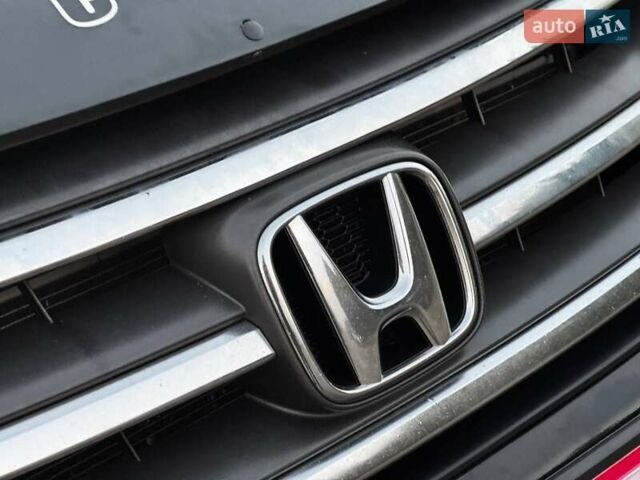 Черный Хонда СРВ, объемом двигателя 2.35 л и пробегом 219 тыс. км за 13560 $, фото 5 на Automoto.ua
