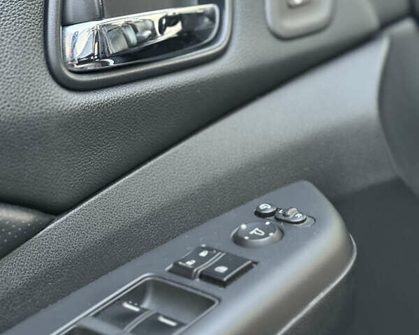 Чорний Хонда СРВ, об'ємом двигуна 2.2 л та пробігом 265 тис. км за 18850 $, фото 63 на Automoto.ua