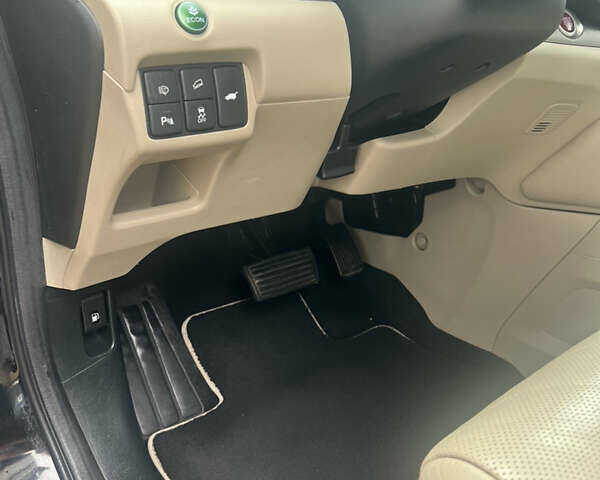 Черный Хонда СРВ, объемом двигателя 2.2 л и пробегом 225 тыс. км за 18000 $, фото 10 на Automoto.ua