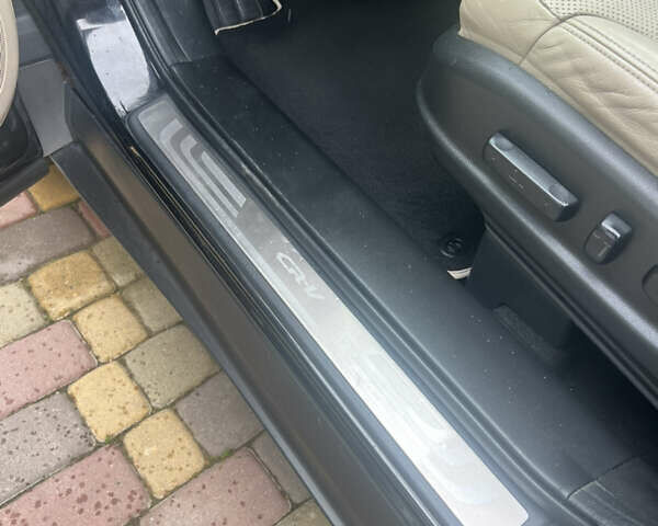 Черный Хонда СРВ, объемом двигателя 2.2 л и пробегом 225 тыс. км за 18000 $, фото 11 на Automoto.ua