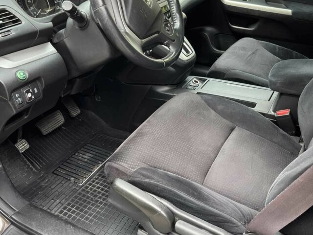 Черный Хонда СРВ, объемом двигателя 2.35 л и пробегом 155 тыс. км за 13300 $, фото 2 на Automoto.ua