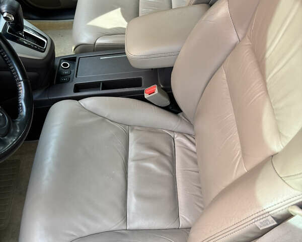 Черный Хонда СРВ, объемом двигателя 2.4 л и пробегом 158 тыс. км за 16000 $, фото 10 на Automoto.ua