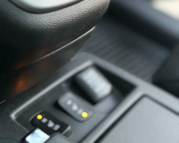 Черный Хонда СРВ, объемом двигателя 2.2 л и пробегом 265 тыс. км за 18990 $, фото 52 на Automoto.ua