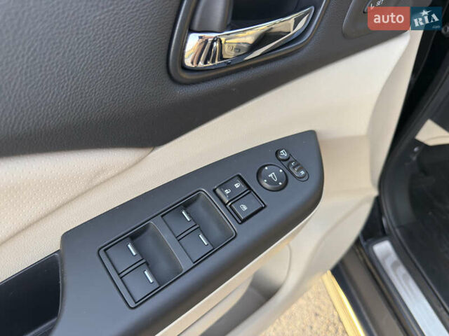 Черный Хонда СРВ, объемом двигателя 2.2 л и пробегом 135 тыс. км за 20500 $, фото 27 на Automoto.ua