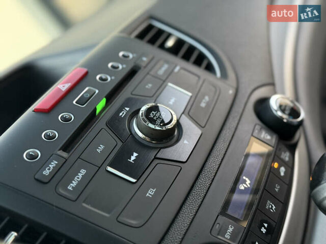 Черный Хонда СРВ, объемом двигателя 2.2 л и пробегом 265 тыс. км за 18990 $, фото 45 на Automoto.ua