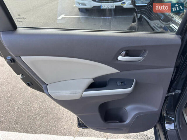 Черный Хонда СРВ, объемом двигателя 2.4 л и пробегом 158 тыс. км за 16000 $, фото 11 на Automoto.ua