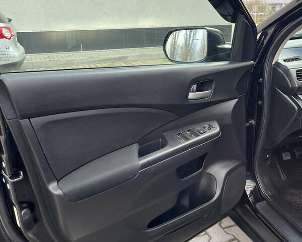 Черный Хонда СРВ, объемом двигателя 2.4 л и пробегом 197 тыс. км за 13500 $, фото 29 на Automoto.ua