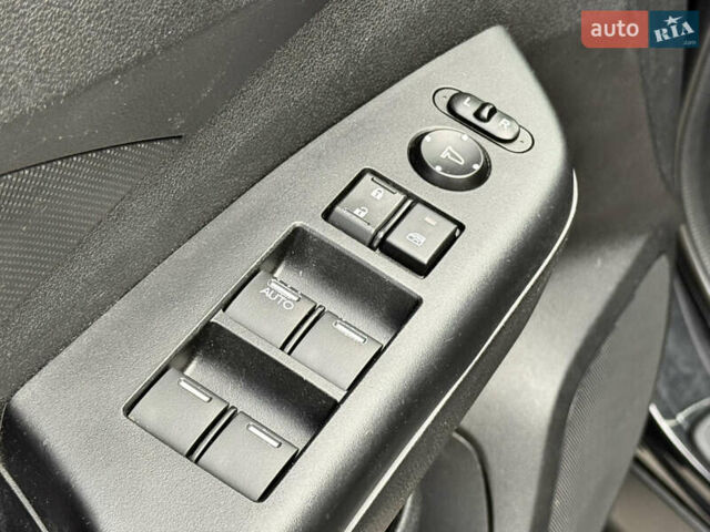 Хонда СРВ 2014 в Киеве на Automoto.ua Черный Хонда СРВ, объемом двигателя 2.4 л и пробегом 211 тыс. км за 14950 $, фото 19 на Automoto.ua