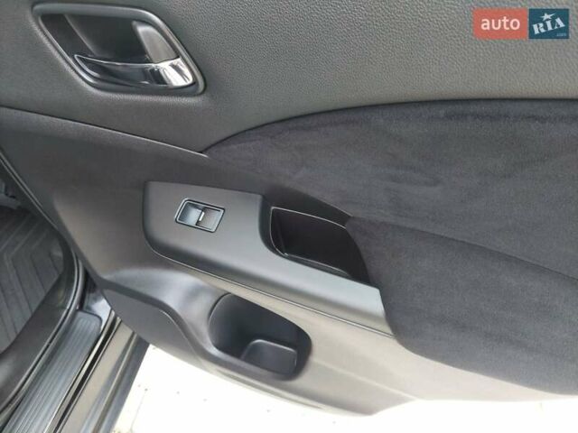 Черный Хонда СРВ, объемом двигателя 1.6 л и пробегом 151 тыс. км за 16700 $, фото 57 на Automoto.ua