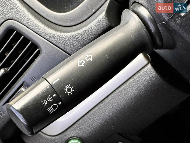 Хонда СРВ 2014 в Киеве на Automoto.ua Черный Хонда СРВ, объемом двигателя 2.4 л и пробегом 211 тыс. км за 14950 $, фото 39 на Automoto.ua