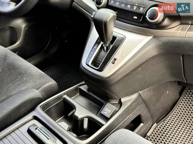 Хонда СРВ 2014 в Киеве на Automoto.ua Черный Хонда СРВ, объемом двигателя 2.4 л и пробегом 211 тыс. км за 14950 $, фото 29 на Automoto.ua