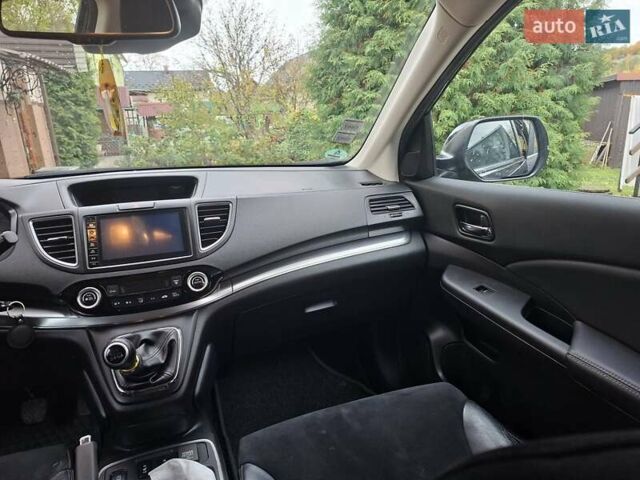 Черный Хонда СРВ, объемом двигателя 1.6 л и пробегом 282 тыс. км за 16650 $, фото 1 на Automoto.ua