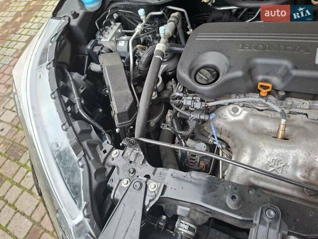 Черный Хонда СРВ, объемом двигателя 1.6 л и пробегом 281 тыс. км за 16300 $, фото 20 на Automoto.ua