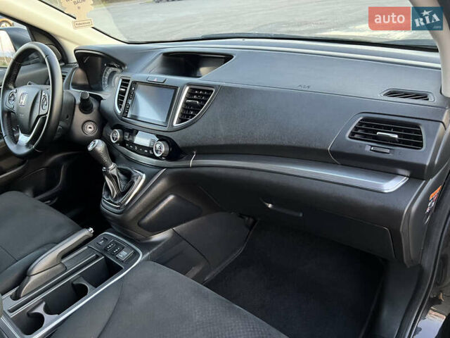 Черный Хонда СРВ, объемом двигателя 1.6 л и пробегом 204 тыс. км за 19300 $, фото 41 на Automoto.ua