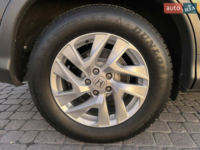 Черный Хонда СРВ, объемом двигателя 1.6 л и пробегом 204 тыс. км за 19300 $, фото 62 на Automoto.ua