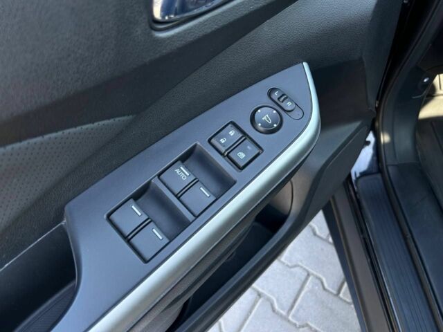 Черный Хонда СРВ, объемом двигателя 2.4 л и пробегом 152 тыс. км за 14500 $, фото 9 на Automoto.ua