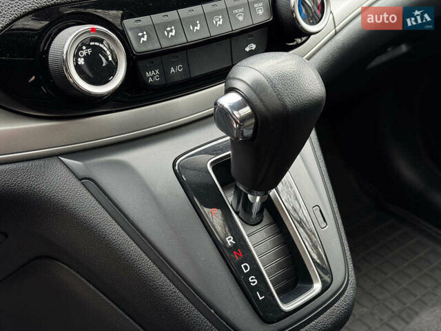 Чорний Хонда СРВ, об'ємом двигуна 2.4 л та пробігом 120 тис. км за 16940 $, фото 17 на Automoto.ua