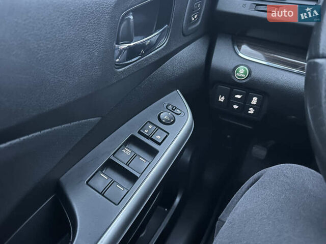 Чорний Хонда СРВ, об'ємом двигуна 2.4 л та пробігом 175 тис. км за 18500 $, фото 36 на Automoto.ua