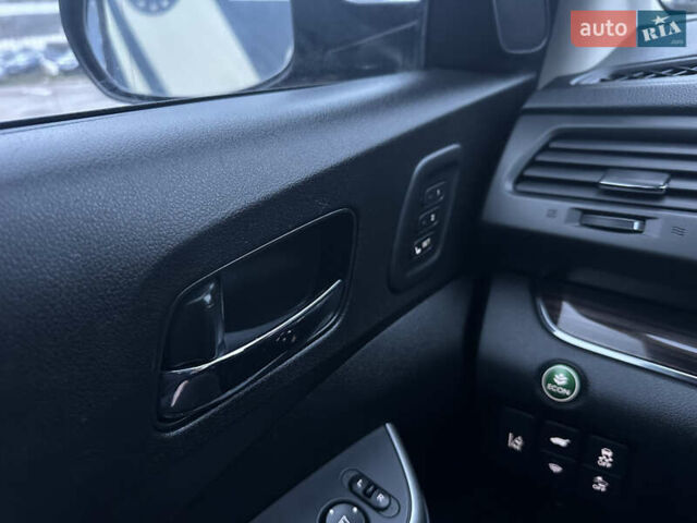 Чорний Хонда СРВ, об'ємом двигуна 2.4 л та пробігом 175 тис. км за 18500 $, фото 37 на Automoto.ua