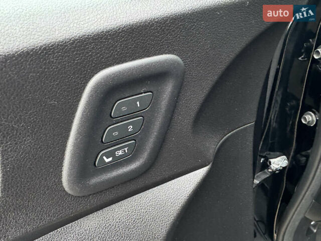 Черный Хонда СРВ, объемом двигателя 2.4 л и пробегом 175 тыс. км за 15950 $, фото 56 на Automoto.ua