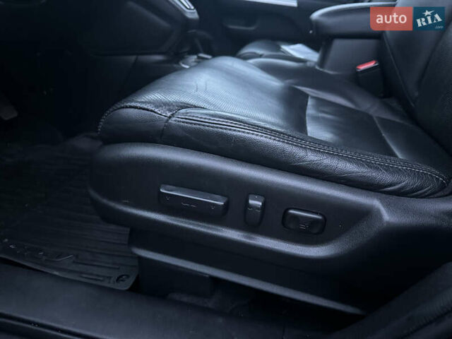 Чорний Хонда СРВ, об'ємом двигуна 2.4 л та пробігом 175 тис. км за 18500 $, фото 34 на Automoto.ua