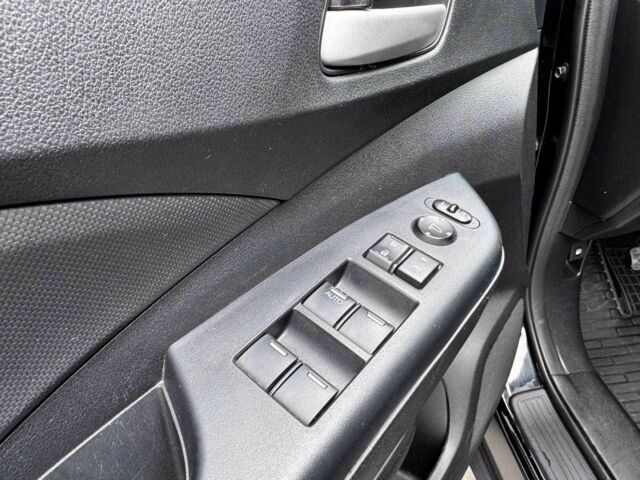 Черный Хонда СРВ, объемом двигателя 2.4 л и пробегом 136 тыс. км за 17200 $, фото 14 на Automoto.ua