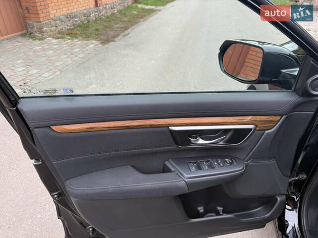 Черный Хонда СРВ, объемом двигателя 1.5 л и пробегом 142 тыс. км за 20100 $, фото 10 на Automoto.ua