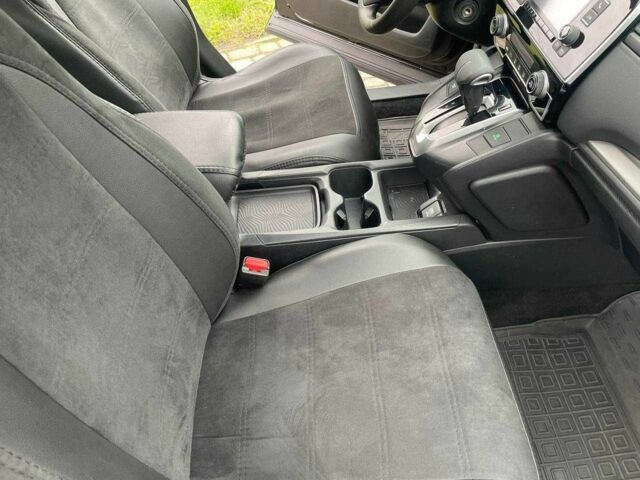 Черный Хонда СРВ, объемом двигателя 2.4 л и пробегом 134 тыс. км за 17000 $, фото 6 на Automoto.ua