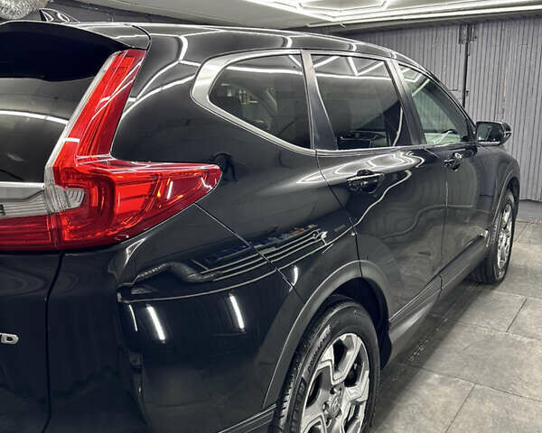 Черный Хонда СРВ, объемом двигателя 1.5 л и пробегом 142 тыс. км за 20100 $, фото 4 на Automoto.ua