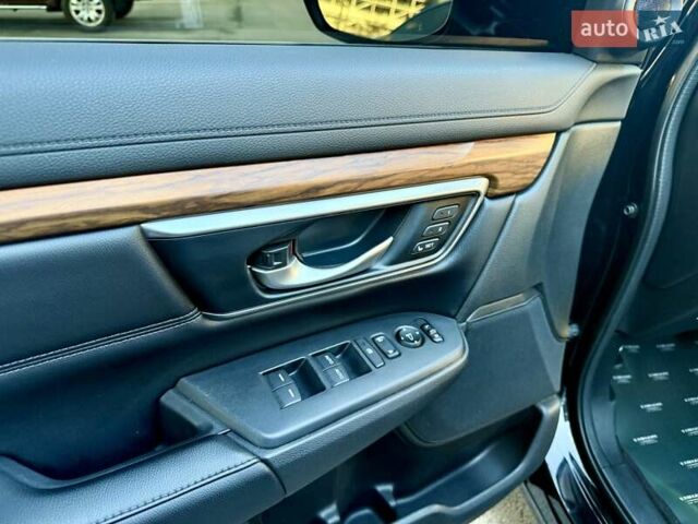 Черный Хонда СРВ, объемом двигателя 1.5 л и пробегом 126 тыс. км за 18900 $, фото 32 на Automoto.ua