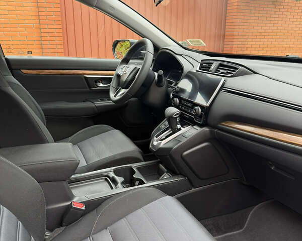 Черный Хонда СРВ, объемом двигателя 1.5 л и пробегом 142 тыс. км за 20100 $, фото 9 на Automoto.ua