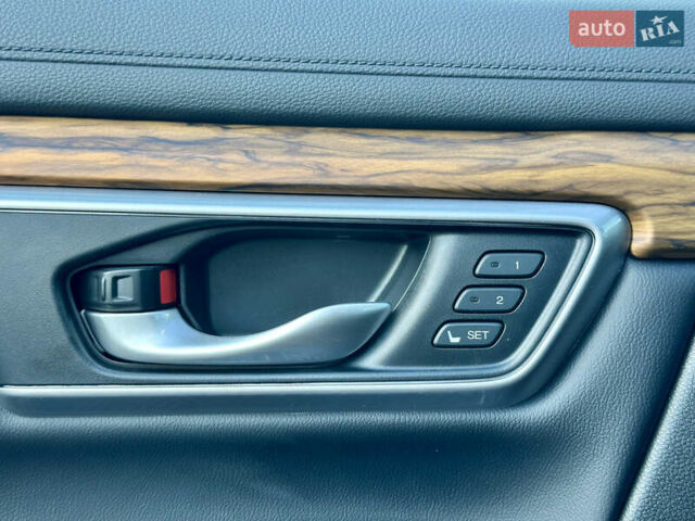 Черный Хонда СРВ, объемом двигателя 1.5 л и пробегом 68 тыс. км за 22490 $, фото 31 на Automoto.ua