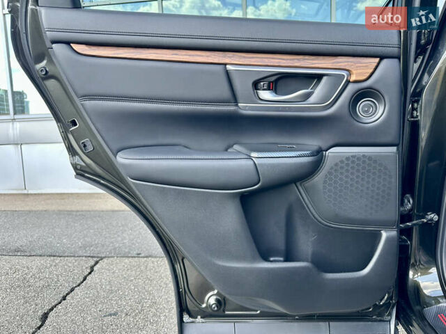 Черный Хонда СРВ, объемом двигателя 1.5 л и пробегом 68 тыс. км за 22490 $, фото 37 на Automoto.ua