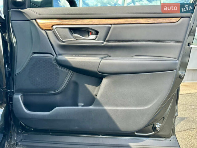 Черный Хонда СРВ, объемом двигателя 1.5 л и пробегом 68 тыс. км за 22490 $, фото 47 на Automoto.ua