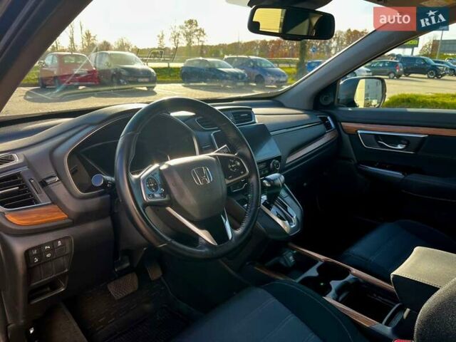 Черный Хонда СРВ, объемом двигателя 1.5 л и пробегом 152 тыс. км за 22552 $, фото 14 на Automoto.ua