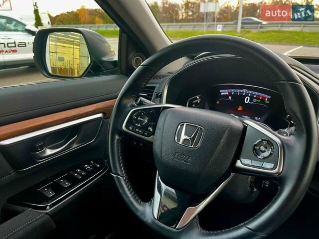 Черный Хонда СРВ, объемом двигателя 1.5 л и пробегом 152 тыс. км за 21977 $, фото 16 на Automoto.ua