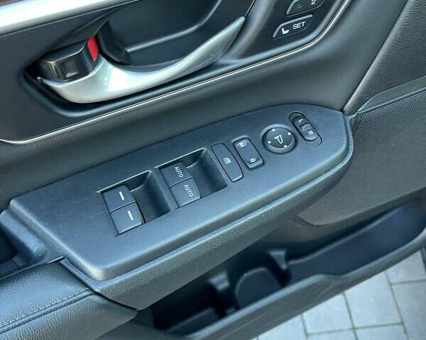 Черный Хонда СРВ, объемом двигателя 2 л и пробегом 84 тыс. км за 30500 $, фото 16 на Automoto.ua