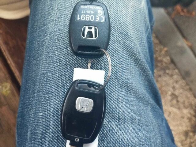 Фиолетовый Хонда СРВ, объемом двигателя 2.2 л и пробегом 308 тыс. км за 5999 $, фото 12 на Automoto.ua