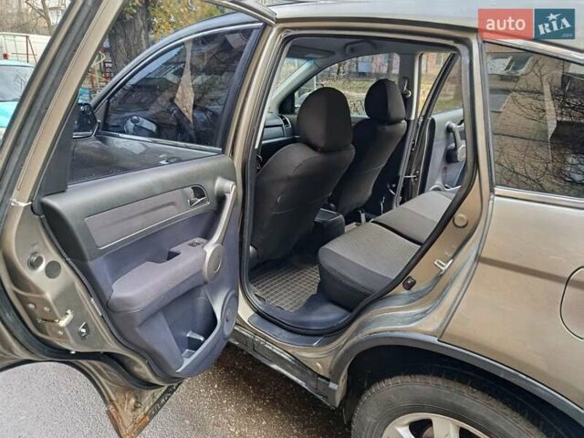 Коричневий Хонда СРВ, об'ємом двигуна 2 л та пробігом 228 тис. км за 11000 $, фото 9 на Automoto.ua