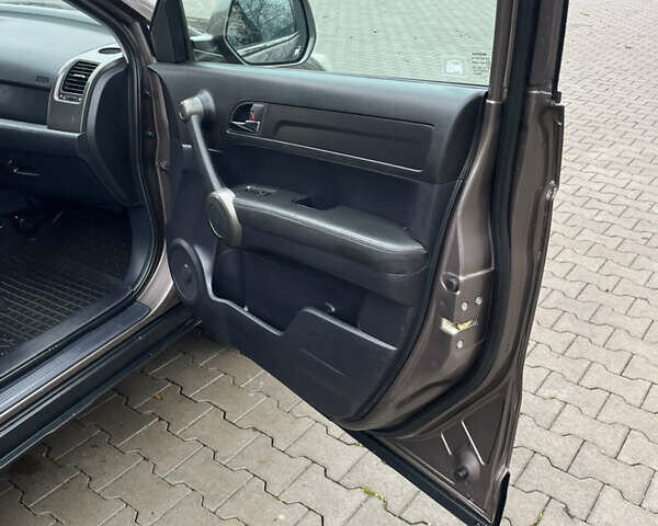 Коричневий Хонда СРВ, об'ємом двигуна 2.2 л та пробігом 235 тис. км за 12890 $, фото 19 на Automoto.ua