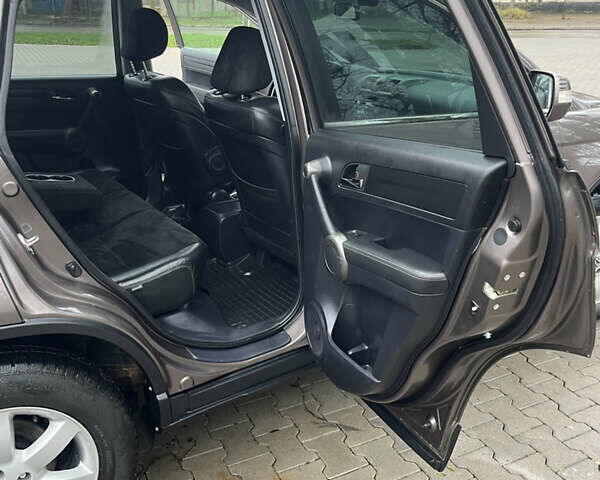 Коричневый Хонда СРВ, объемом двигателя 2.2 л и пробегом 235 тыс. км за 12850 $, фото 18 на Automoto.ua