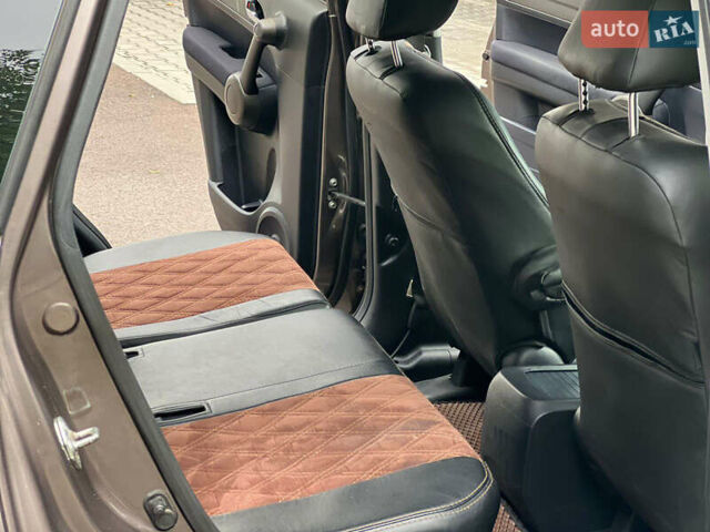 Коричневий Хонда СРВ, об'ємом двигуна 2.2 л та пробігом 187 тис. км за 12000 $, фото 23 на Automoto.ua