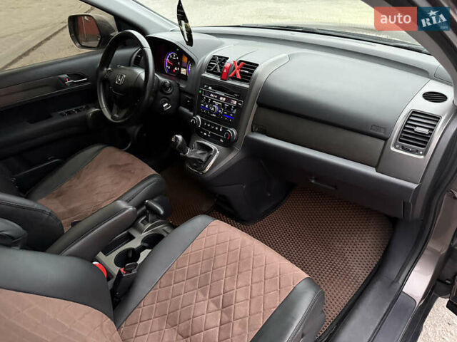 Коричневый Хонда СРВ, объемом двигателя 2.2 л и пробегом 187 тыс. км за 13000 $, фото 31 на Automoto.ua